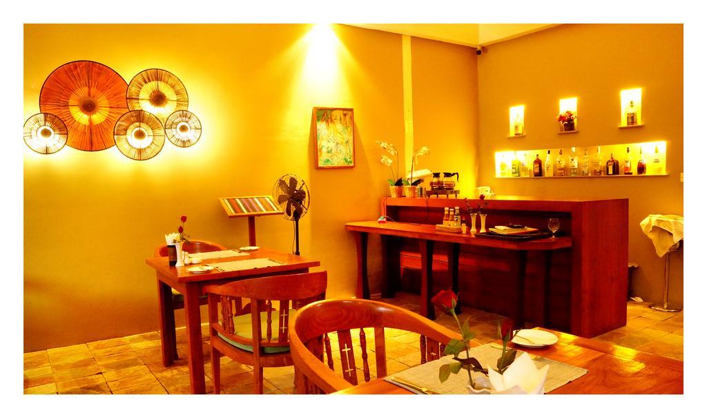 Oasis Hotel Nyaung-U 외부 사진
