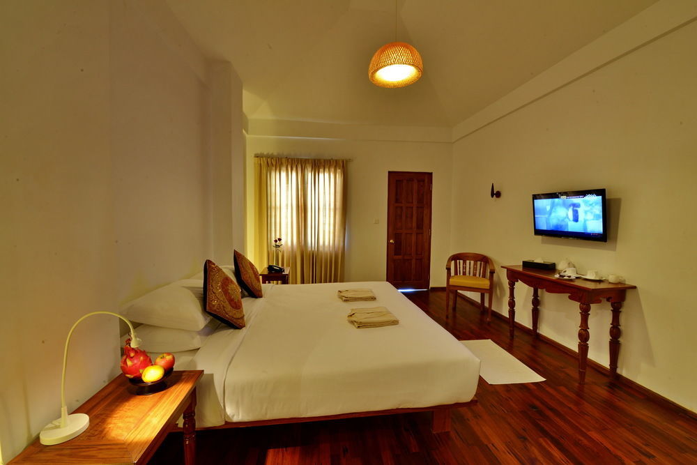 Oasis Hotel Nyaung-U 외부 사진