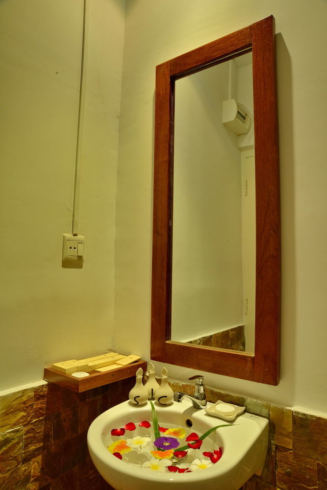 Oasis Hotel Nyaung-U 외부 사진