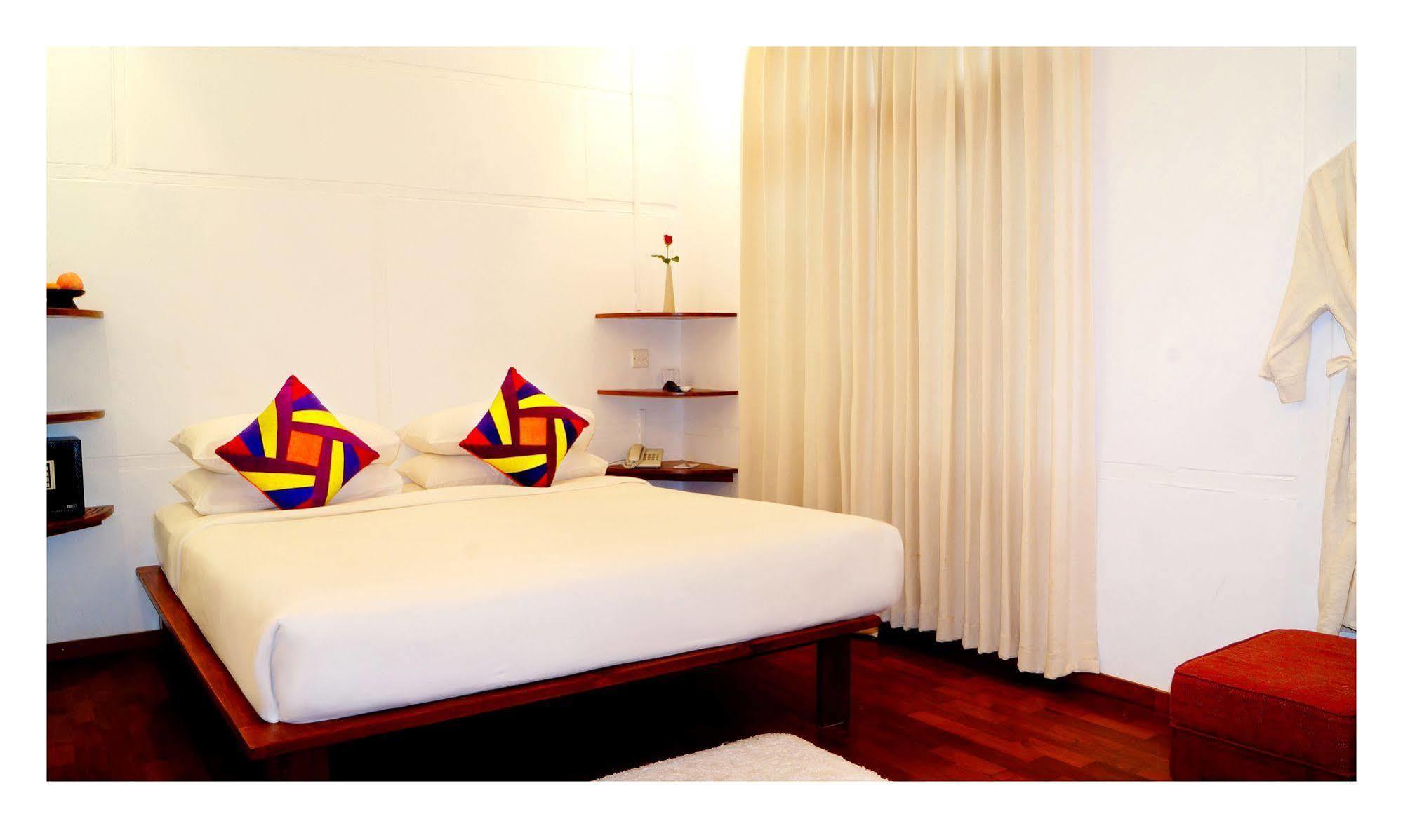 Oasis Hotel Nyaung-U 외부 사진