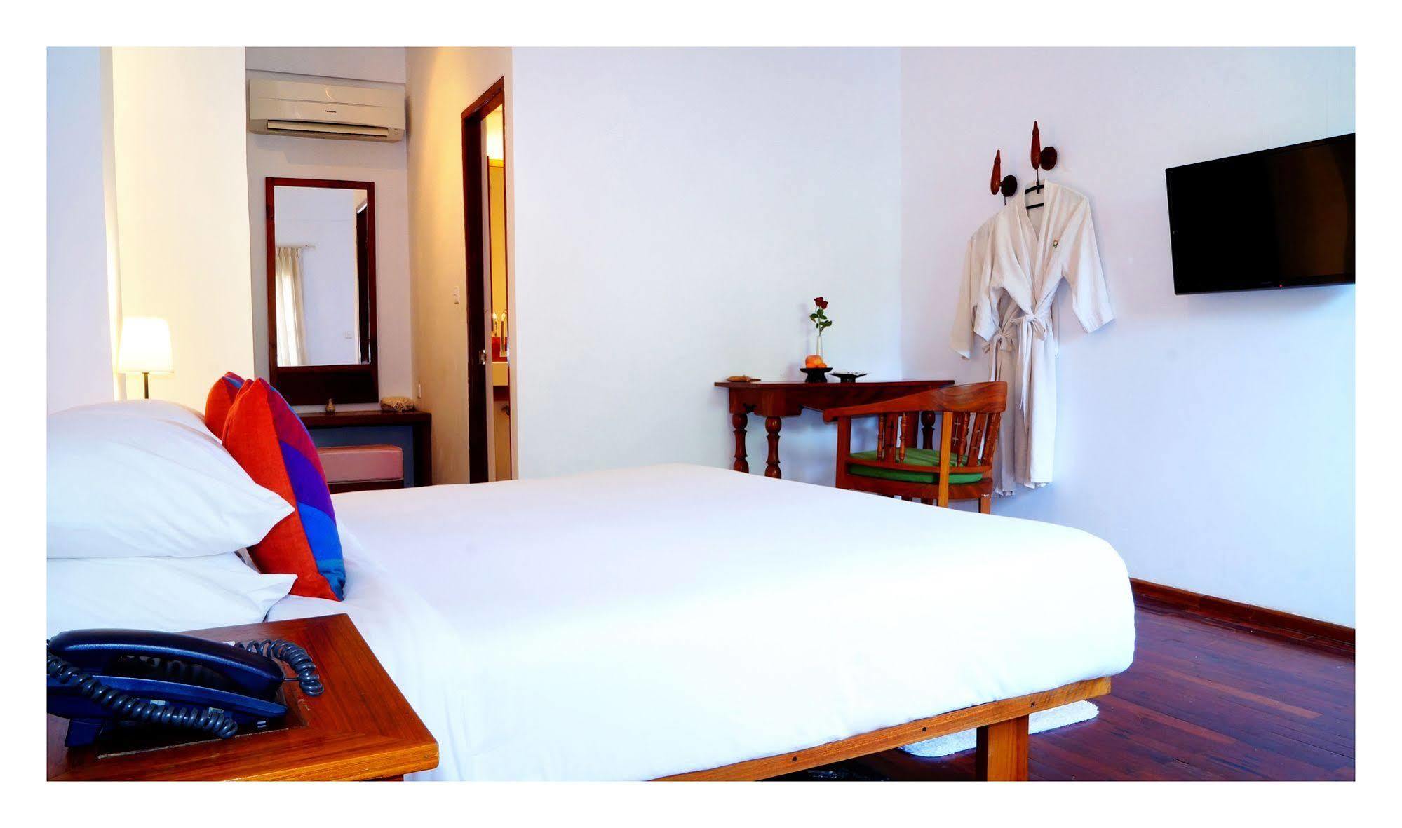 Oasis Hotel Nyaung-U 외부 사진