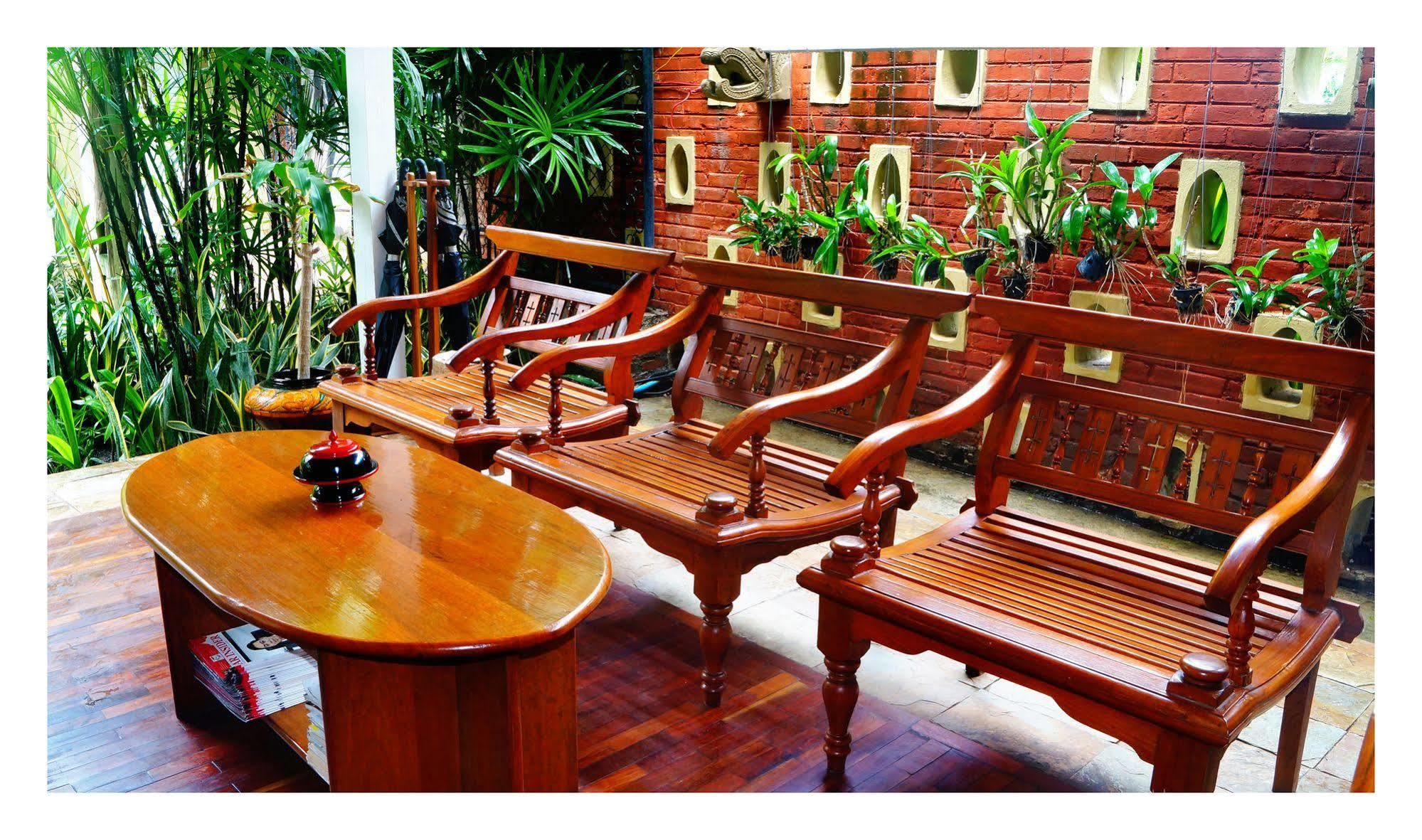 Oasis Hotel Nyaung-U 외부 사진